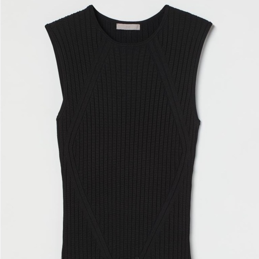 Black Rib-knit Top